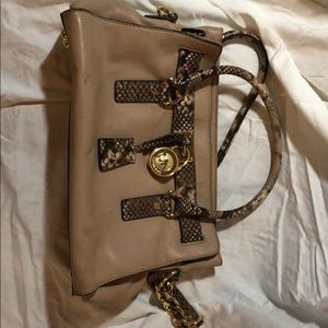 Michael kors purse